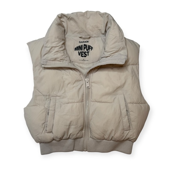 NWOT Garage Mini Puff Vest - Size Medium - Picture 1 of 10